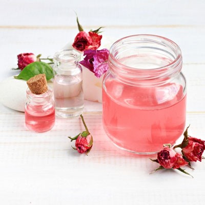 خواص گلاب برای پوست و مو